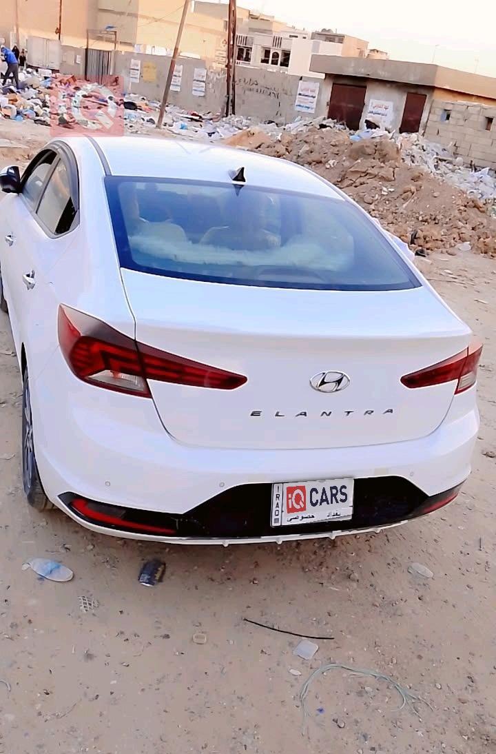 هيونداي النترا